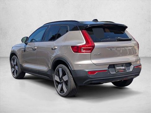 Used 2023 Volvo XC40 Recharge Ultimate w/ Protection Package Premier AWD/4WD image 8