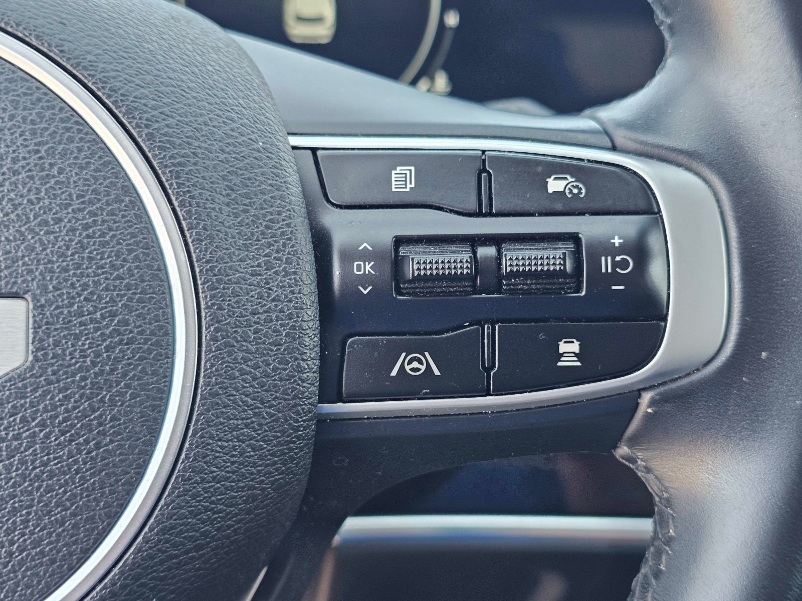 Certified 2023 Kia Sportage SX FWD image 22