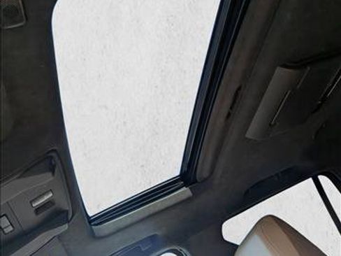 Used 2018 Cadillac Escalade Platinum image 14