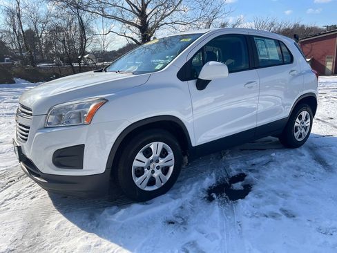 Used 2016 Chevrolet Trax LS image 4