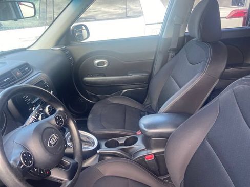 Used 2016 Kia Soul w/ Convenience Package FWD image 8