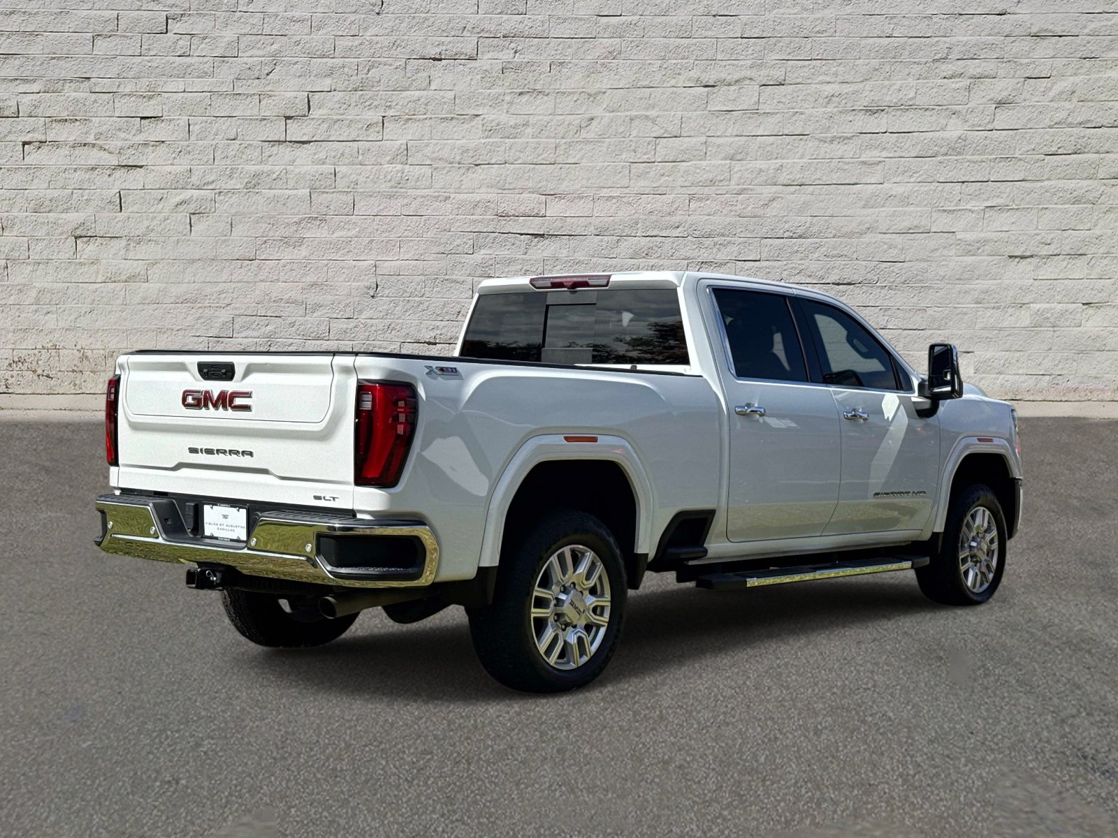 Used 2024 GMC Sierra 3500 SLT w/ SLT Premium Package AWD/4WD image 5