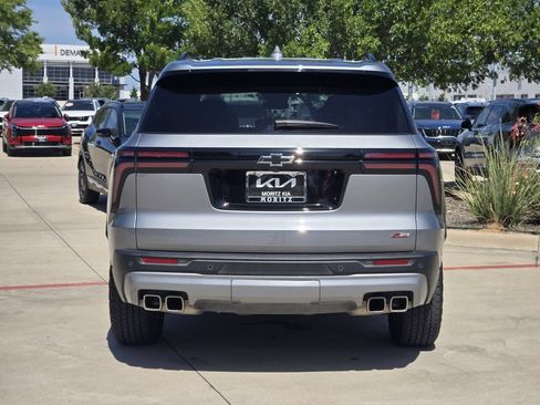 Used 2025 Chevrolet Traverse Z71 AWD/4WD image 13