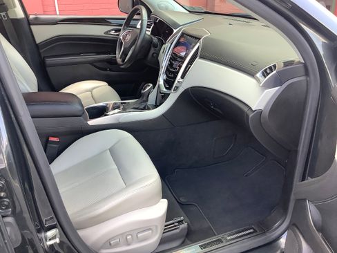 Used 2015 Cadillac SRX Luxury w/ Driver Awareness Package image 17
