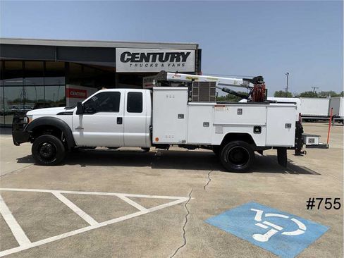 Used 2016 Ford F550 4x4 SuperCab Super Duty image 5