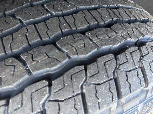 Used 2023 Chevrolet Silverado 1500 RST w/ Z71 Off-Road Package image 12