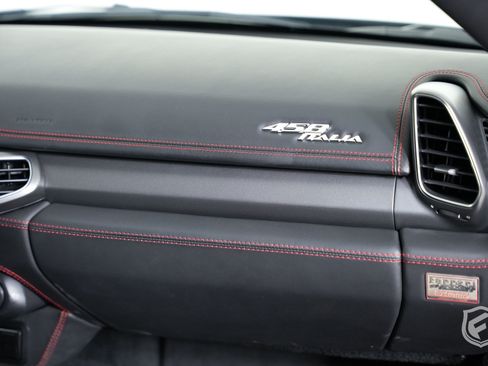 Used 2010 Ferrari 458 Italia Coupe RWD image 31