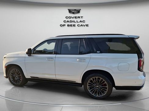 Certified 2024 Cadillac Escalade Premium Luxury w/ Performance Package image 6