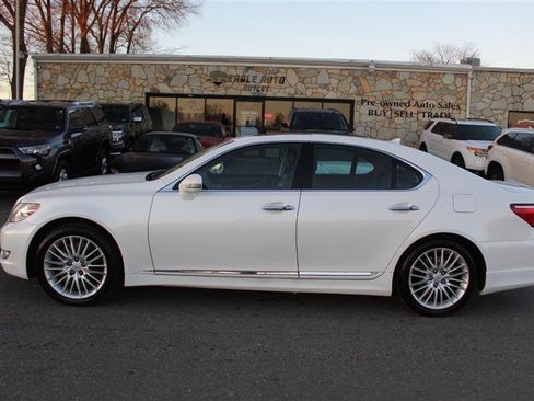 Used 2011 Lexus LS 460 image 4