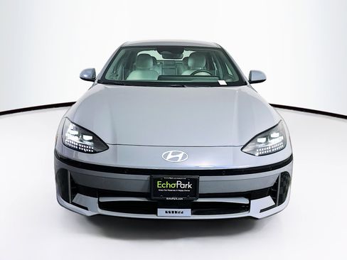 Used 2024 Hyundai Ioniq 6 SEL image 2