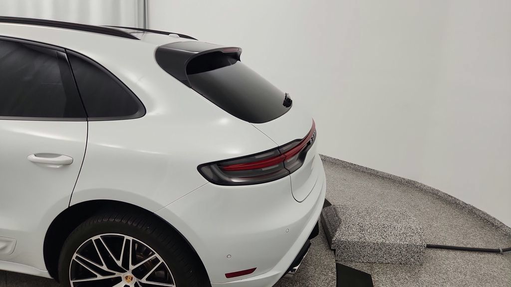 Used 2022 Porsche Macan AWD/4WD image 20