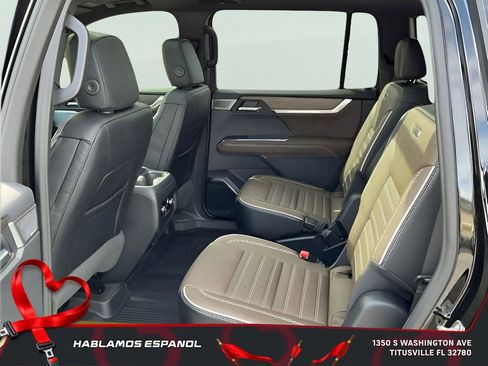 New 2026 GMC Acadia Denali Ultimate w/ LPO, Floor Liner Package image 32