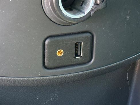 Used 2015 Chevrolet Spark LT image 17