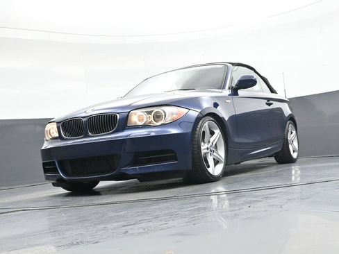 Used 2011 BMW 135i Convertible RWD image 44