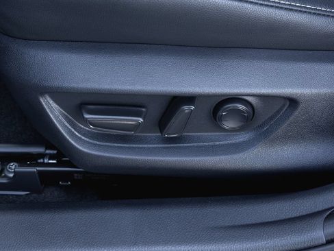 Certified 2025 Toyota Camry SE w/ Convenience Package FWD image 12
