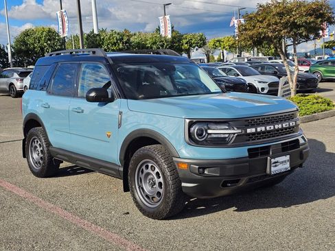 Used 2021 Ford Bronco Sport Badlands w/ Badlands Package AWD/4WD image 3
