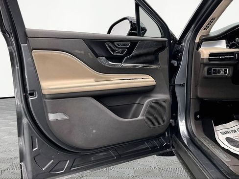 Used 2022 Lincoln Corsair FWD image 23