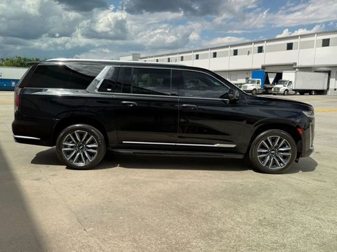 Used 2021 Cadillac Escalade ESV Premium Luxury RWD image 7