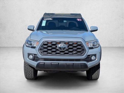 Used 2021 Toyota Tacoma TRD Off-Road w/ Technology Package AWD/4WD image 2