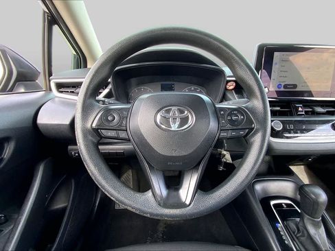 Used 2024 Toyota Corolla LE FWD image 6
