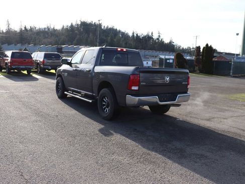 Used 2019 RAM 1500 Classic SLT w/ Luxury Group image 7