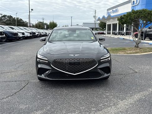 Used 2025 Genesis G70 2.5T image 3