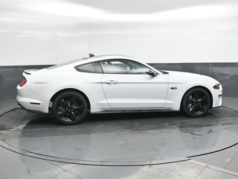 Used 2022 Ford Mustang GT Premium w/ Black Accent Package RWD image 5