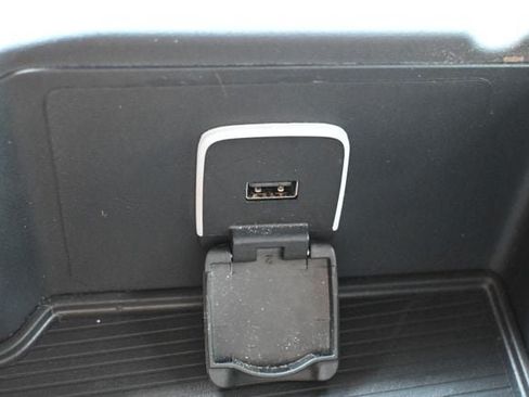 Used 2024 RAM 2500 Big Horn AWD/4WD image 30