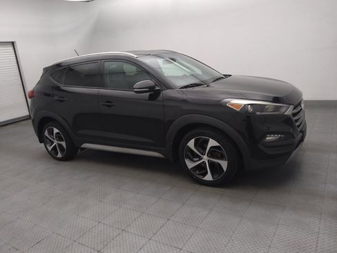 Used 2017 Hyundai Tucson Sport FWD image 11
