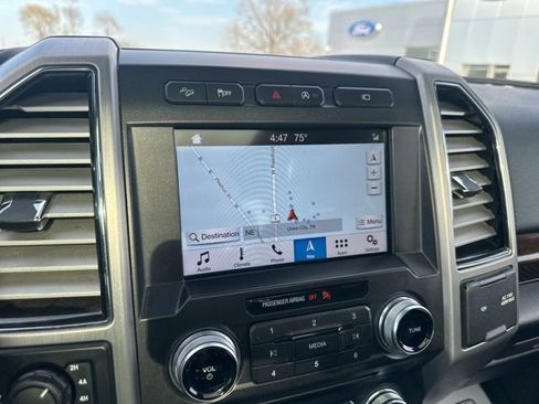 Used 2017 Ford F150 Platinum w/ Equipment Group 701A Luxury image 47