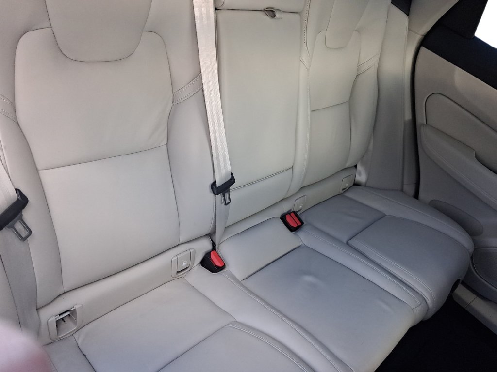 Used 2024 Volvo XC60 B5 Ultimate w/ Protection Package Premier AWD/4WD image 42