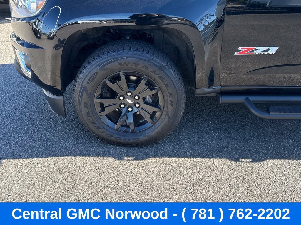 Used 2019 Chevrolet Colorado Z71 w/ Z71 Midnight Edition AWD/4WD image 9