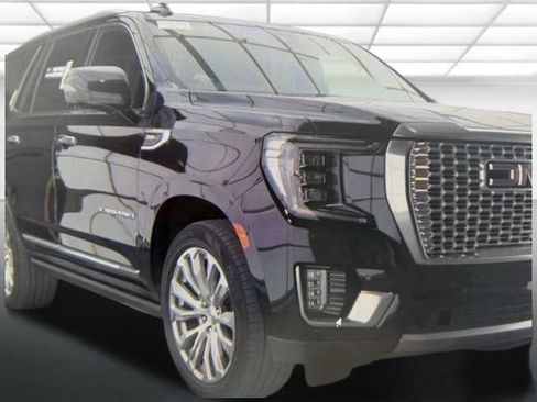 Used 2023 GMC Yukon Denali image 1