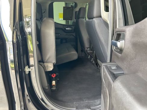 Used 2019 Chevrolet Silverado 1500 Custom image 25