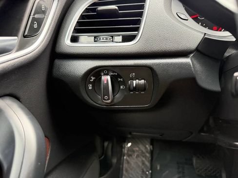 Used 2016 Audi Q3 2.0T Premium Plus image 23