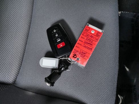 Used 2022 Toyota Corolla SE FWD image 23