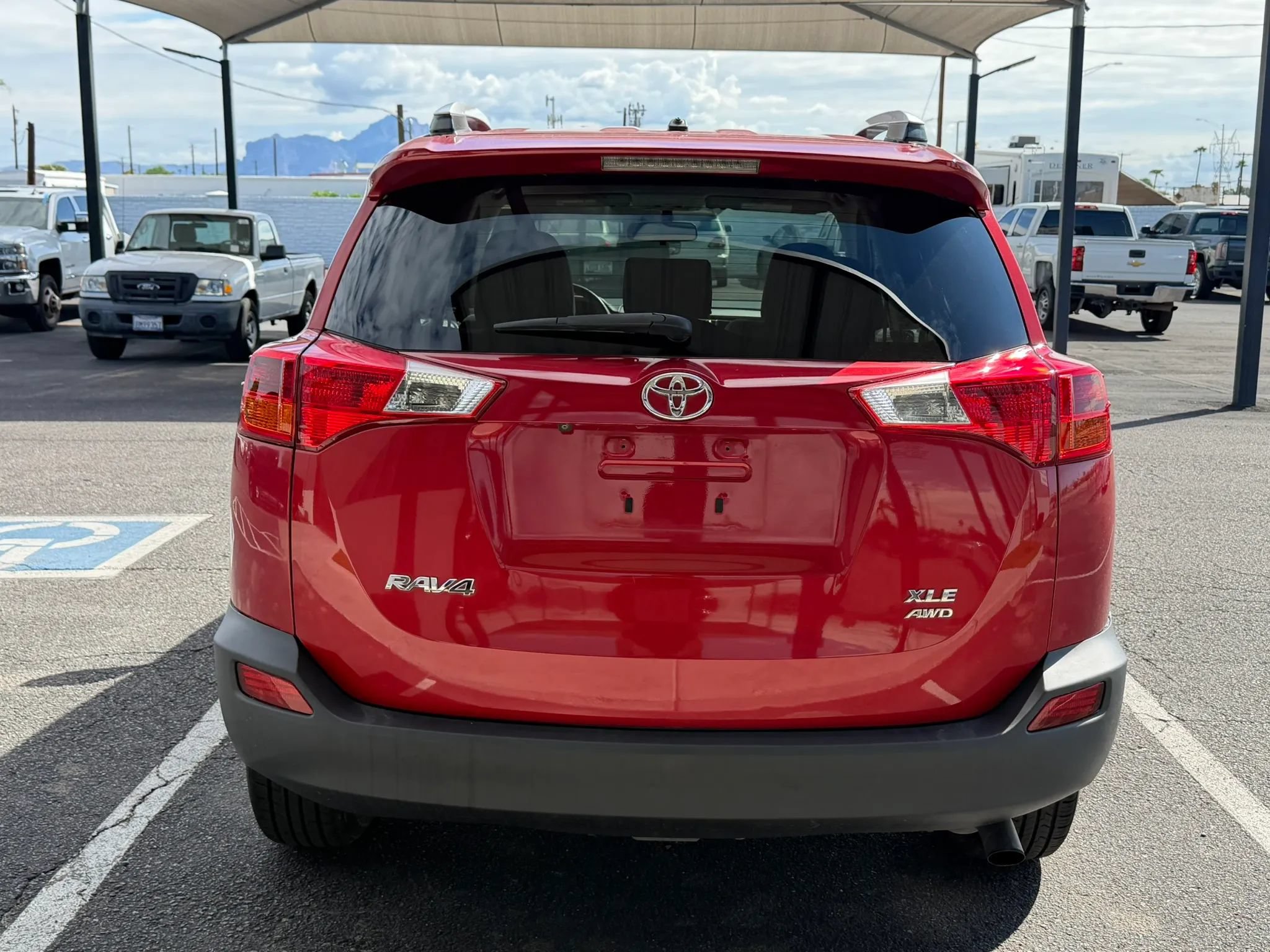 Used 2013 Toyota RAV4 XLE AWD/4WD image 7