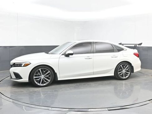 Used 2023 Honda Civic Touring image 6