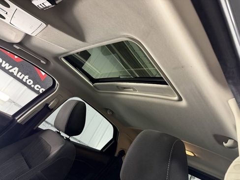 Used 2019 Ford EcoSport SE image 16