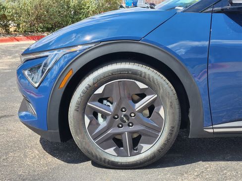 New 2025 Kia EV6 Light image 8