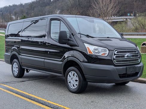 Used 2018 Ford Transit 150 130 Low Roof w/ Exterior Upgrade Package RWD image 2