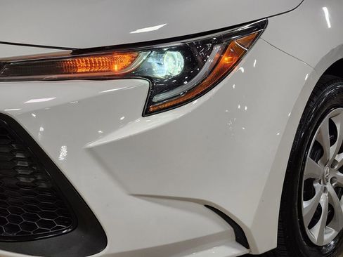 Used 2020 Toyota Corolla LE image 14