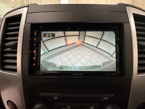 Used 2018 Nissan Frontier SV AWD/4WD image 30