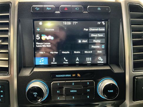 Used 2018 Ford F150 Platinum w/ Technology Package image 17