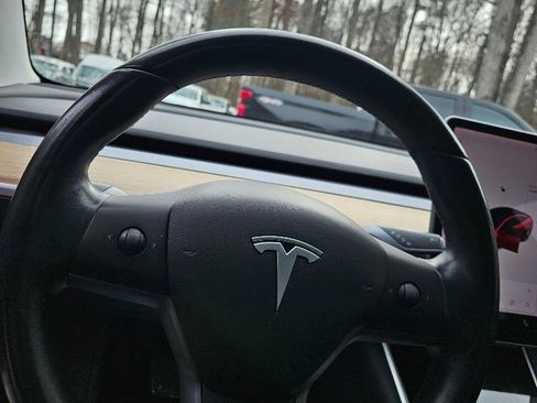 Used 2019 Tesla Model 3 Standard Range Plus image 24