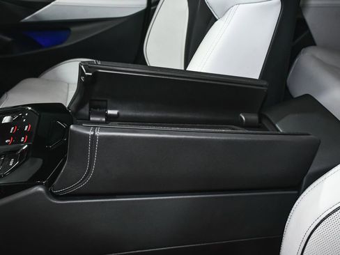 Used 2025 BMW M5 w/ Executive Package AWD/4WD image 56