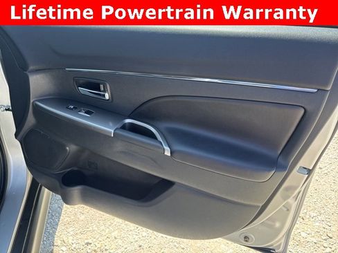 Used 2024 Mitsubishi Outlander Sport SE image 18