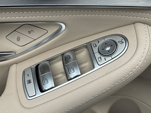 Used 2016 Mercedes-Benz C 300 4MATIC Sedan image 11