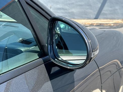 Used 2022 Porsche Macan AWD/4WD image 13