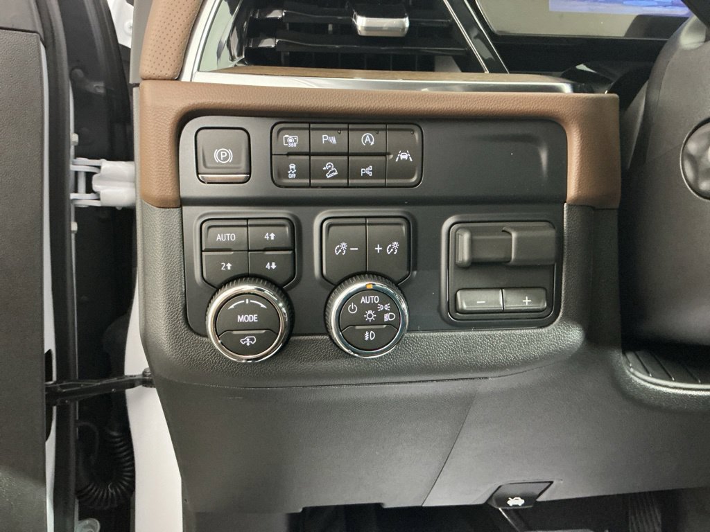 New 2027 Chevrolet Tahoe High Country w/ LPO, Dark Essentials Package AWD/4WD image 21
